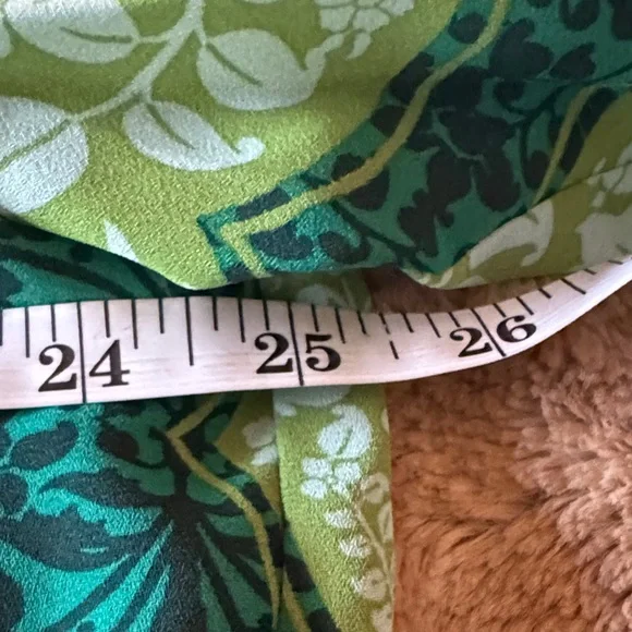 Beautiful by Lawrence Zarian Green Paradise Damask V-Neck Blouse – Size 1X - Picture 4 of 8